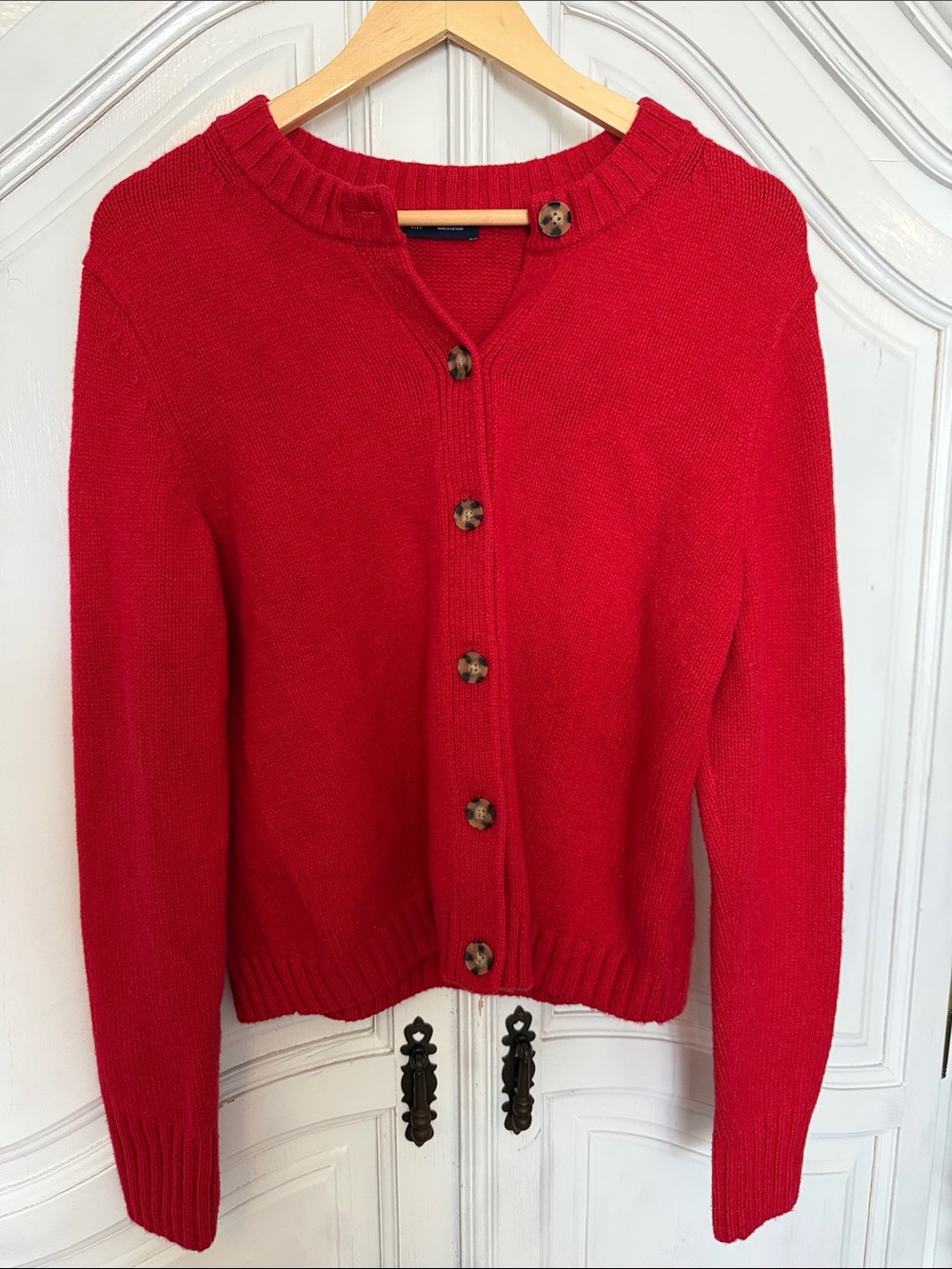 Gap Red Button-Front Cardigan Sweater
Preppy Coastal Lagenlook Cozy Soft Size M